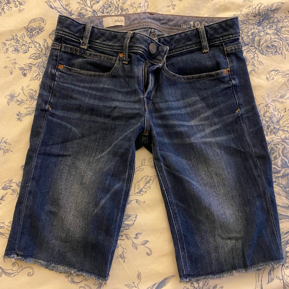 Denim cut offs size 2 Gap